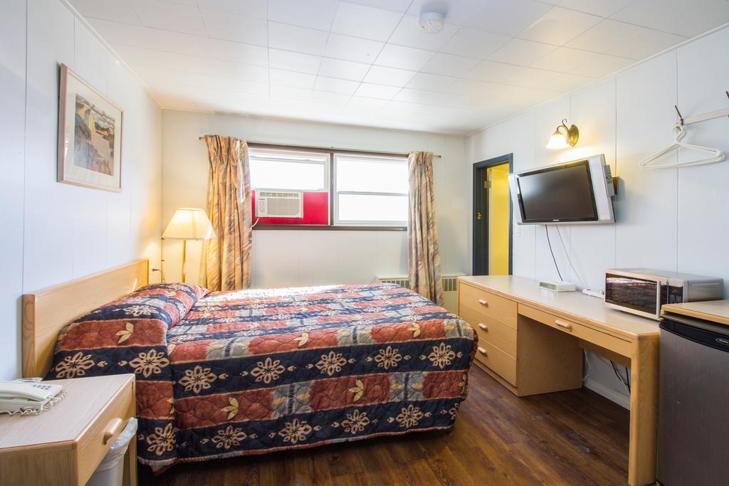 Lagana Hotel Lanigan Экстерьер фото